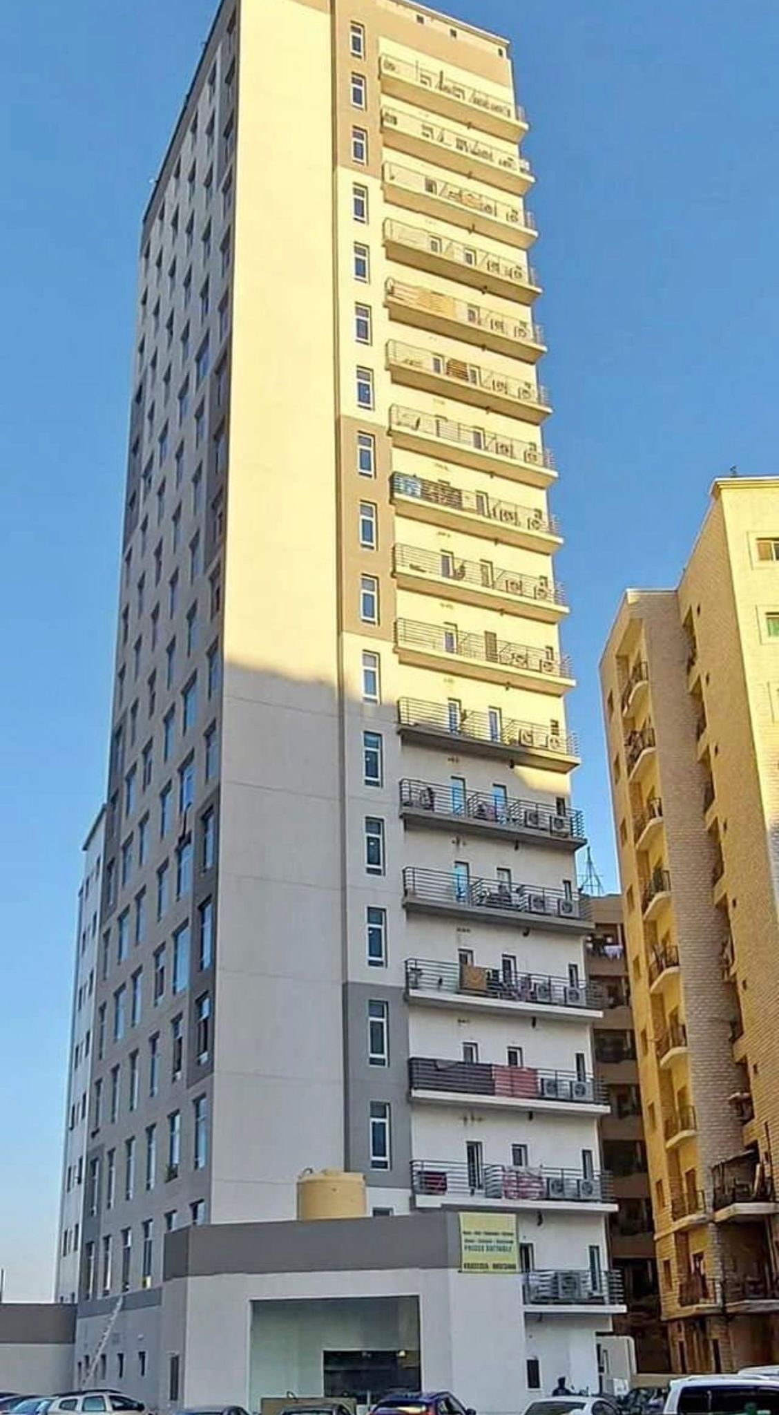 Studio flat Available in Salmiya Block 9